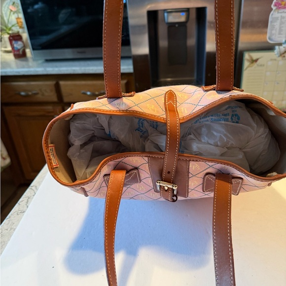 Dooney Bourke Pink Monogram Canvas Leather Tote Shoulderbag - Picture 6 of 6